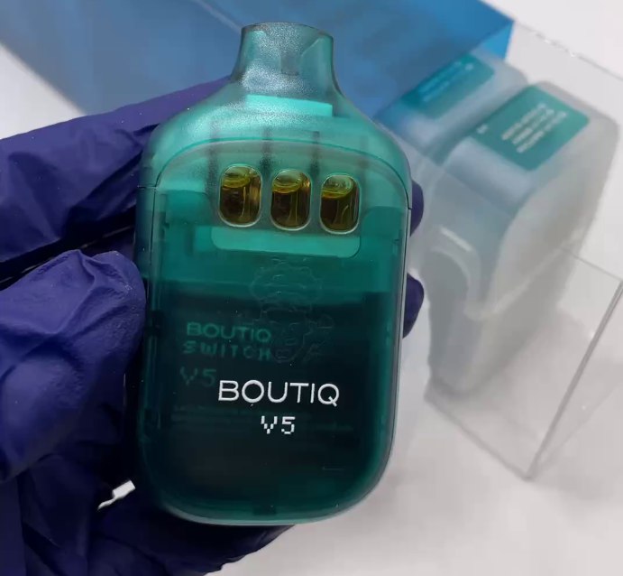 2G Boutiq V5 REPLICAS